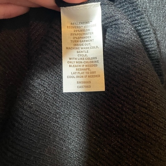 Chels28 L/S Blk Dress - Picture 8 of 8